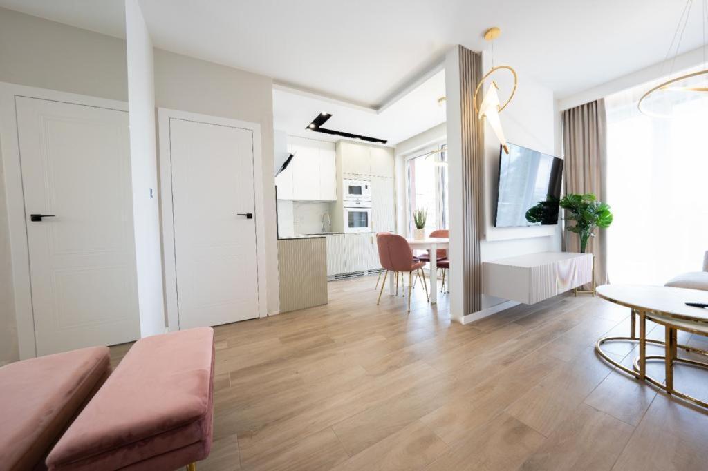 Rodzinne Apartamenty Bardzo Blisko Plazy Rewal Εξωτερικό φωτογραφία